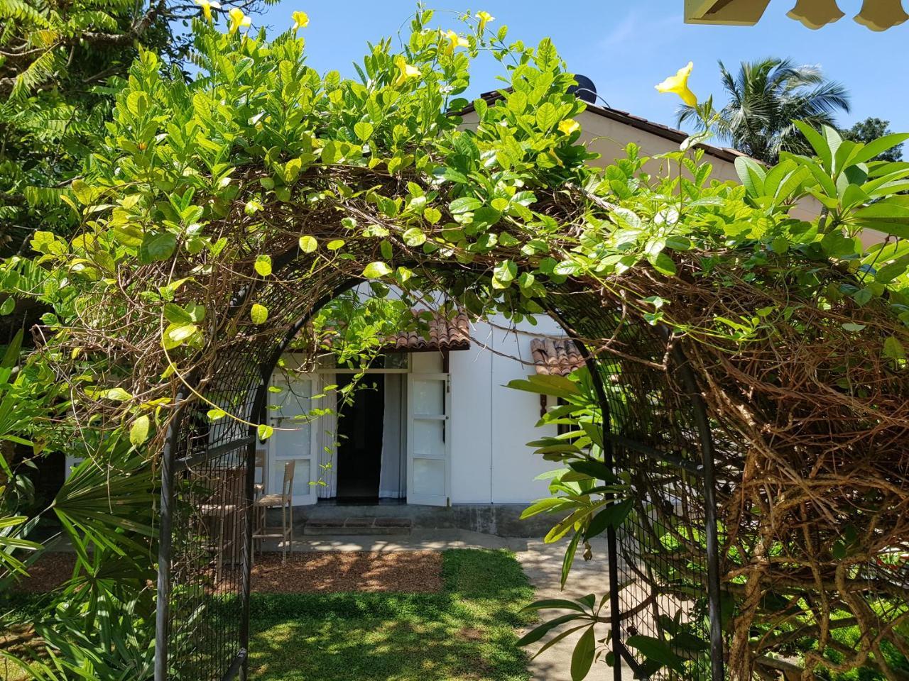 Hotel Bilin Tree House Galle Exterior foto